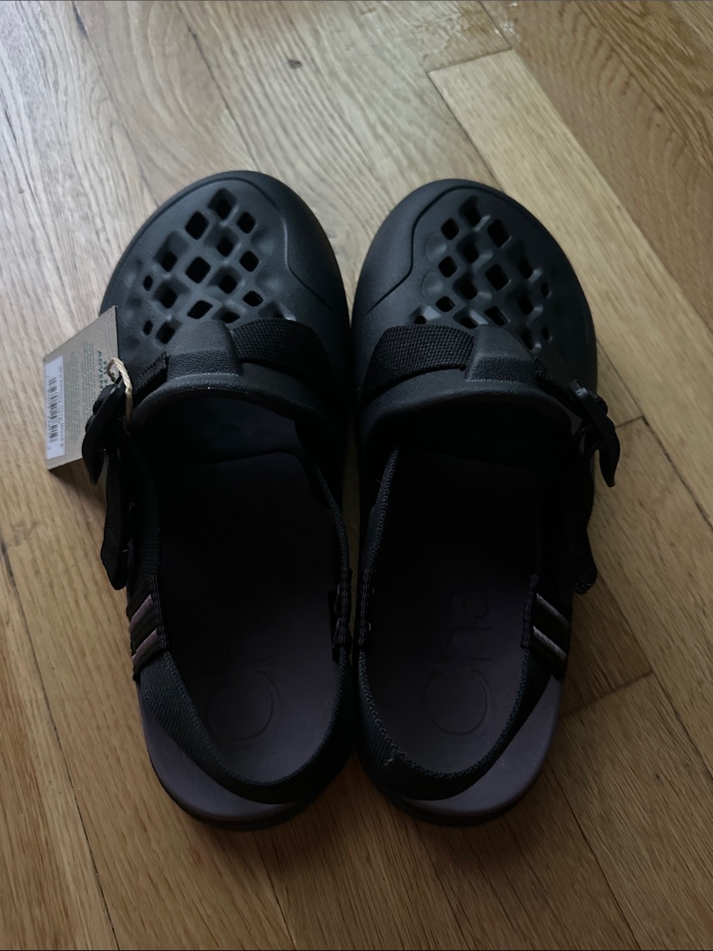 Chaco Chillos  Black Clogs